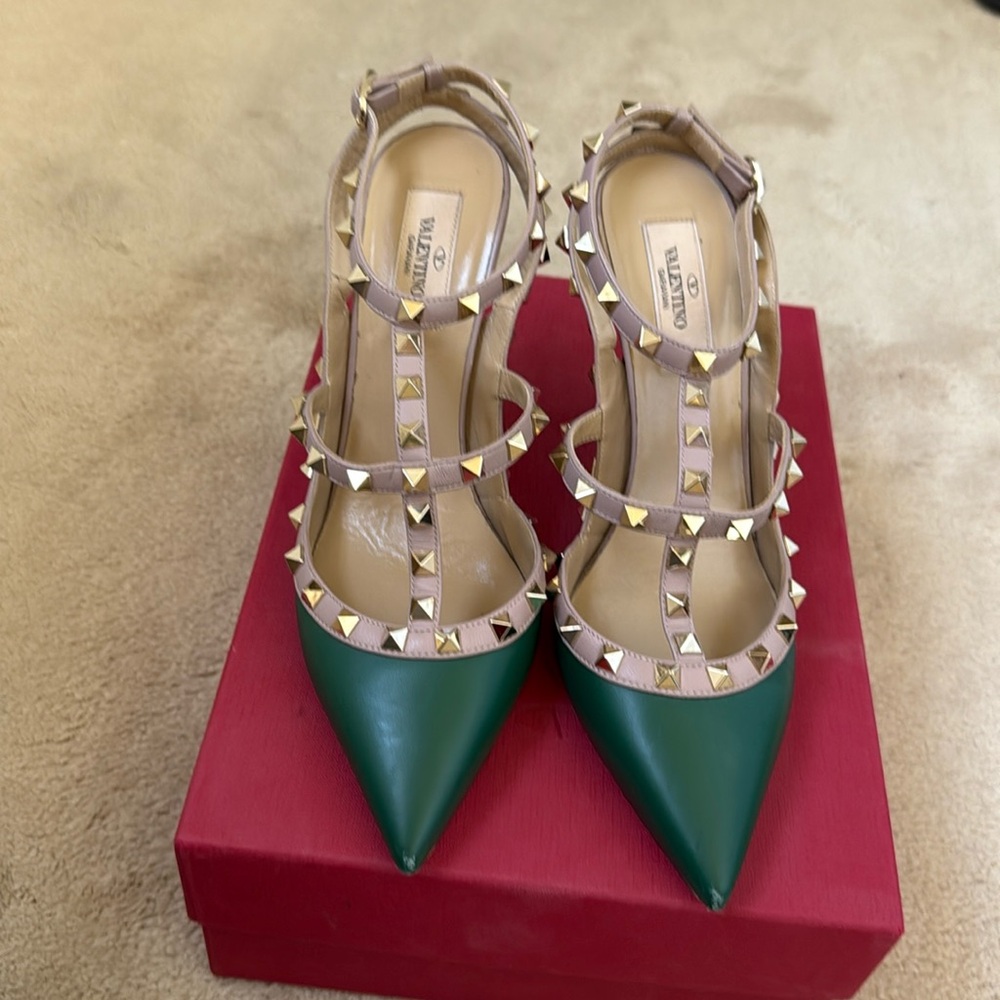 Valentino Green Leather Rockstud Ankle Strap Cage Sandals Size 40